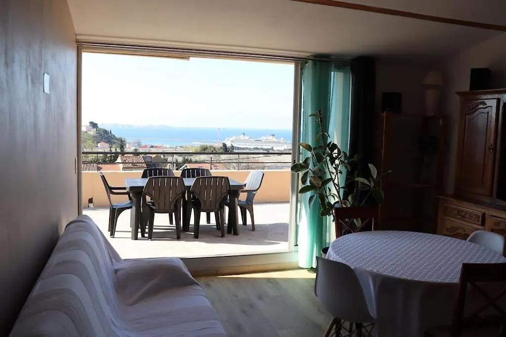 Estaque Cozy Nest With A Magical View Of The Sea Lägenhet Marseille