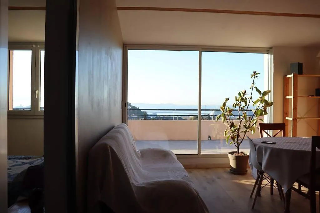 Ferienwohnung Estaque Cozy Nest With A Magical View Of The Sea Marseilles Apartment